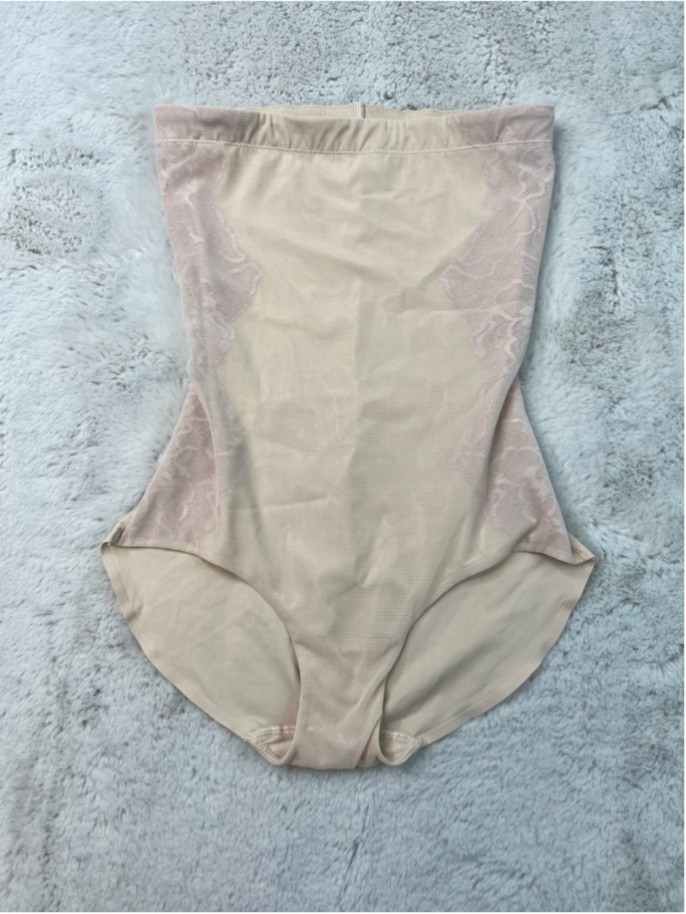 Spanx Red Hot Shapewear Bodysuit Size Large Beige Lace Sculpting Under Wear